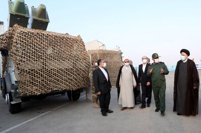 ارتش و سپاه در دل ملت جای دارند