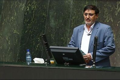 دستگاه تصفیه هوا می تواند راهکار جلوگیری از تعطیلی دانش‌آموزان در هنگام آلودگی باشد
