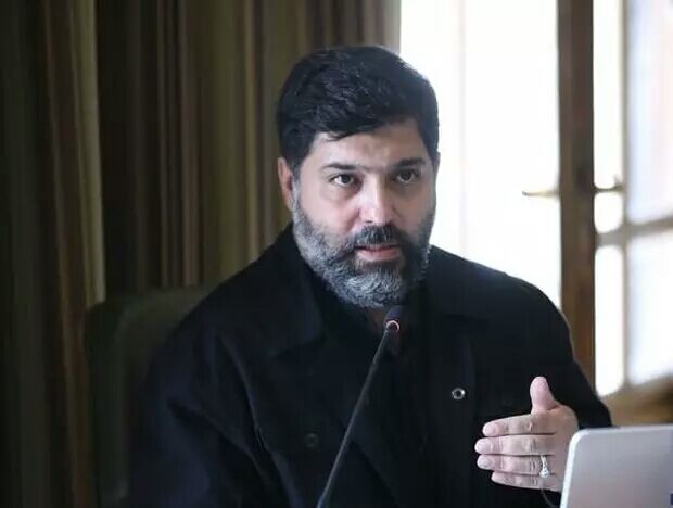 امضای حکم زاکانی به عنوان شهردار تهران توسط وزیر کشور