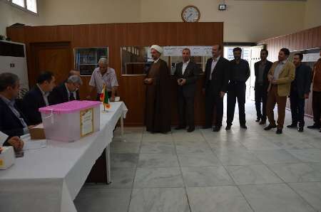 رای گیری برای دوازدهمین انتخابات ریاست جمهوری ایران در 8 استان عراق آغاز شد