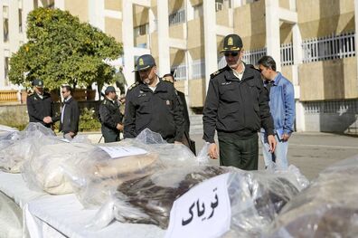 کشف 329 کیلوگرم تریاک در مرز سراوان/ناکام ماندن قاچاقچیان 