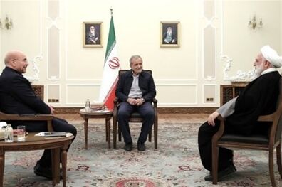 جلسه مشترک سران قوا به میزبانی پزشکیان برگزار شد
