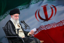 شهدا قهرمانان کشورند/اهالی هنر برای نسل جوان الگو سازی کنند