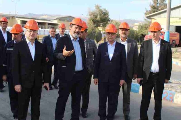 بازدید مدیرعامل بانک ملت از پتروشیمی ارومیه