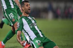 باشگاه اسپورتینگ لیسبون به دنبال جذب مهدی طارمی 