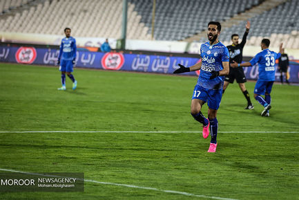 دیدار تیم های فوتبال استقلال تهران و استقلال خوزستان