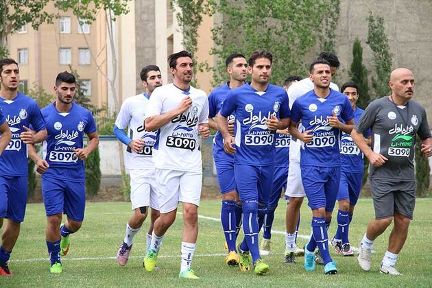 بازیکن های استقلال راهی ارمنستان می شوند