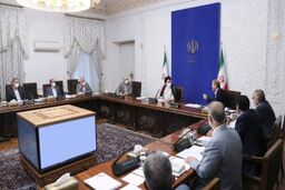 همه دستگاه‌ها تلاش خود را برای مهار تورم به کار گیرند
