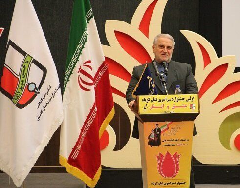 تاکید استاندار گلستان بر بهره‌گیری از هنر برای بیان ایثارگری‌ها