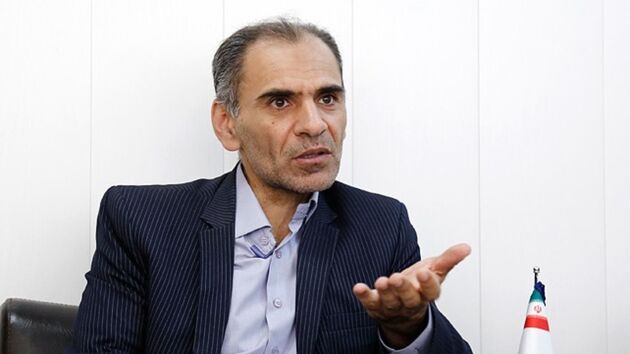 کاهش نرخ سود بین بانکی می تواند به تورم های اقتصادی دامن بزند/ وضعیت شاخص کل در بورس خوب است