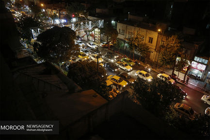 فرو ریختن ساختمان قدیمی در خیابان وحدت اسلامی