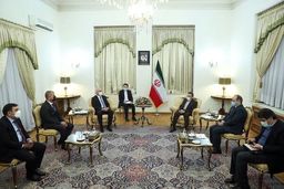 جنگ به هیچ وجه نمی‌تواند جایگزین راه حل های سیاسی باشد