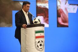  VAR در تهران می‌ماند