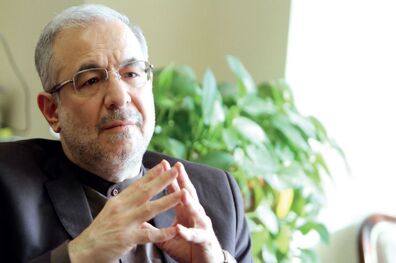 هنر آن است تهدید را به فرصت تبدیل کنیم/ وقت خود را با به رخ کشیدن رفتارهای متضاد تصویب کنندگان هدر نمی دهیم