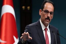 آمریکا عقل خود را از دست داده است؟