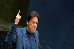 عمران‌خان بازداشت و راهی زندان شد