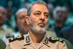 فرمانده کل ارتش برای حضور گسترده‌ نیروی زمینی در مناطق سیل زده دستور داد