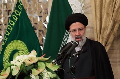 نماز عامل پیشگیری از آسیب‌های اجتماعی است