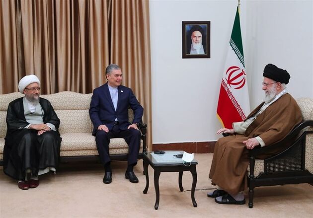 جمهوری اسلامی ایران آماده همکاری با ترکمنستان در بخش راه و حوزه انرژی است