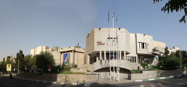 فرهنگسرای ارسباران میزبان نقد و بررسی نمایش نفر دوم شد 