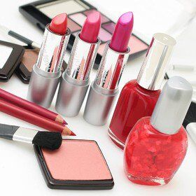 برچسب فارسی نویس الزام شرکت های وارد کننده محصولات آرایشی بهداشتی