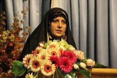 نیمی از جامعه کشور را زنان تشکیل می‌دهند