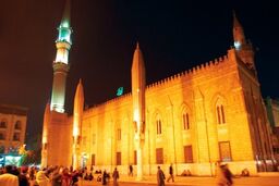 تشدید تدابیر امنیتی در اطراف مسجد شیعیان در قاهره همزمان با سالروز انقلاب ۲۵ ژانویه