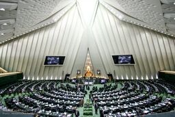 پایان جلسه غیر علنی مجلسیون با ظریف/ توضیحات لاریجانی در رابطه با جلسه غیر علنی