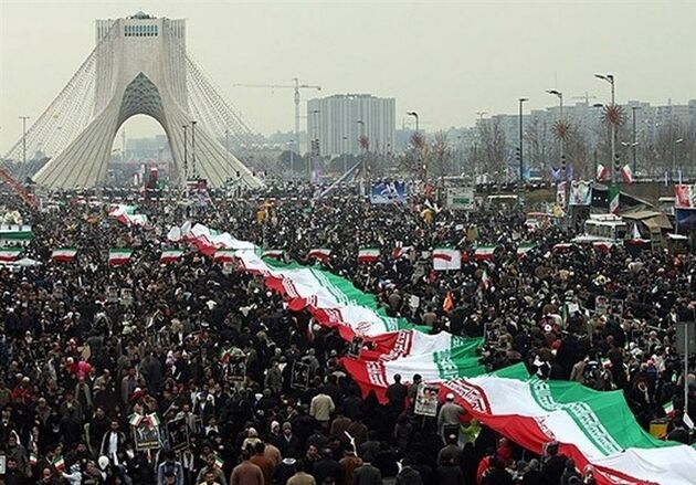 ارائه خدمات هلال احمر به بیش از ۱۹ هزار نفر در راهپیمایی ۲۲ بهمن