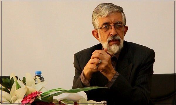 زبان فارسی و زبان‌های محلی نباید جای هم را تنگ کنند
