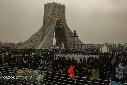 راهپیمایی و سخنرانی رییس جمهور در یوم الله ۲۲ بهمن 