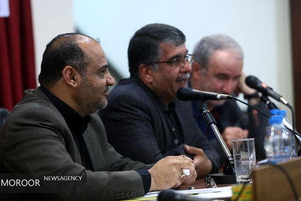 نشست هم‌اندیشی اصحاب فرهنگ و هنر در عرصه دفاع مقدس