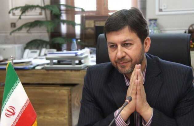 نشان طلایی مدیران برتر سراسر کشور بر سینه شهردار اصفهان درخشید