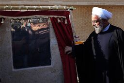 دکتر روحانی از نمایشگاه شرکت صنایع الکترونیک شیراز بازدید کرد/ رونمایی از 12 محصول تولیدی