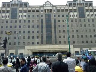 اعتراض سپرده گذاران آرمان به بلاتکلیفی 