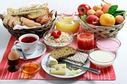 ترویج فرهنگ غذای سالم درخوابگاه‌های علوم پزشکی شهید بهشتی