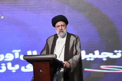 تلاش دشمن ایجاد مانع برای خدمت‌رسانی دولت به مردم است