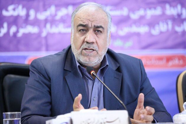 مقام معظم رهبری تاکید کردند که مسکن روستاییان و مناطق شهری زلزله‌زده به زودی ساخته شود