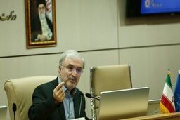 نباید دانشگاه ها را محل کسب درآمد تصور کنیم