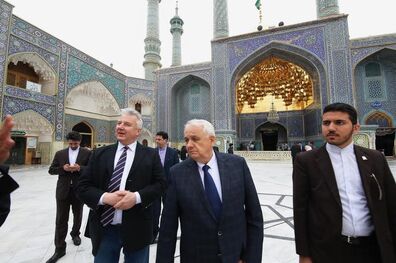 حضور مسئولان مجارستان در حرم حضرت معصومه(س)