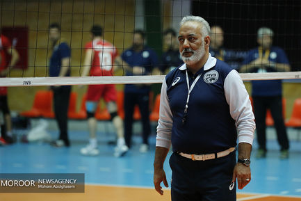 دیدار تیم های والیبال بانک سرمایه و شهرداری تبریز