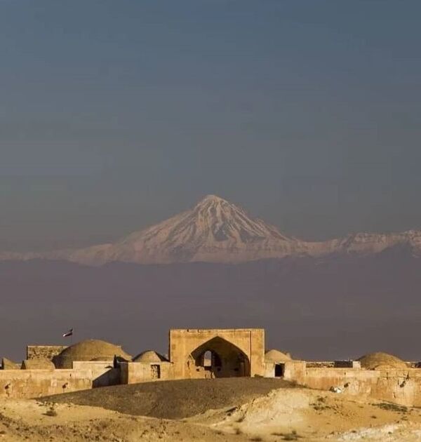  نمایی زیبا از قله دماوند +عکس