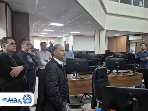 بازدید مدیرعامل و اعضای هیأت مدیره بانک تجارت از روند خدمت‌رسانی به مشتریان