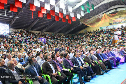 جشن پیروزی هواداران حسن روحانی در اصفهان