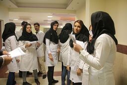 اعتراض دانشجویان دانشگاه‌های علوم پزشکی نسبت به تغییر زمان آزمون دستیاری