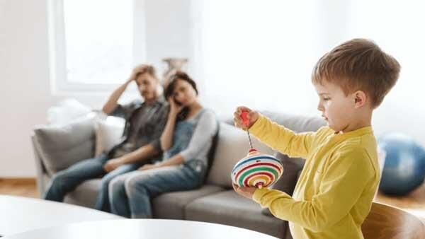 نقش والدین با کودکان بیش‌فعال چیست!/عوامل تأثیرگذر در بیش‌فعالی