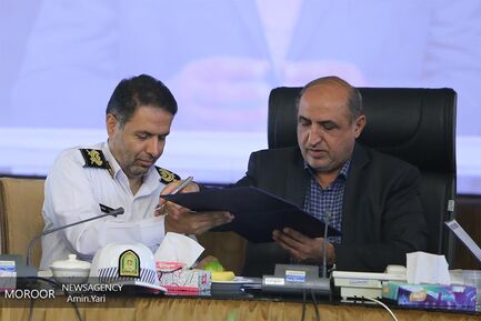 آیین رونمایی از برچسب سرویس مدرسه سال تحصیلی 98-97