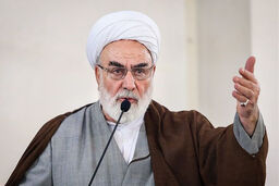 بستری شدن گلپایگانی تکذیب شد