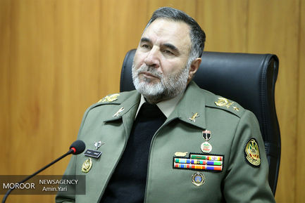 بازدید فرمانده نیروی زمینی ارتش از آموزشگاه ۰۱ شهدای وظیفه