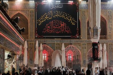 حرم امام علی (ع) رخت عزا به تن کرد